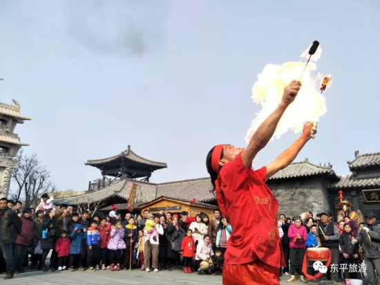 Temple fair in Dongping to celebrate Chinese New Year