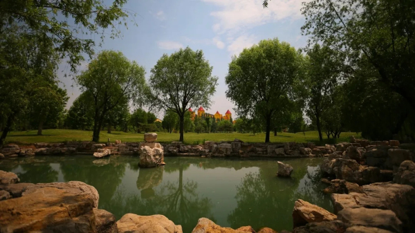 Cool off at the Karst cave in Tai'an