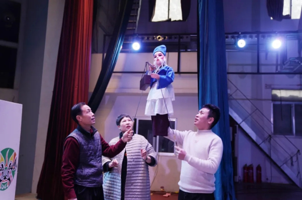 Ningyang Puppet Art Troupe