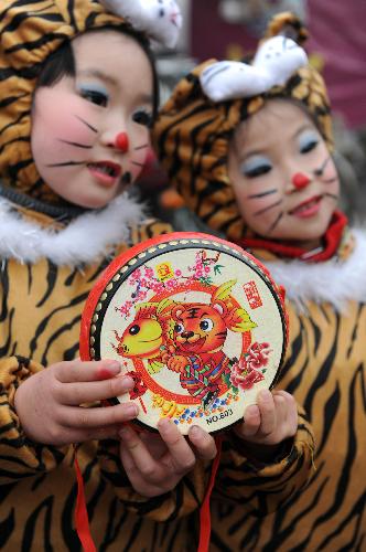 Tiger decorations around China embrace Lunar New Year