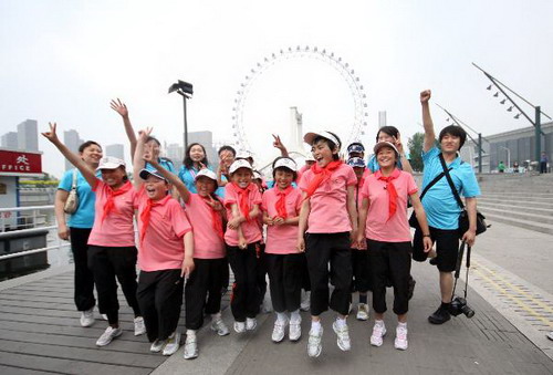 Students from quake-hit Yushu celebrate Children's Day in Tianjin