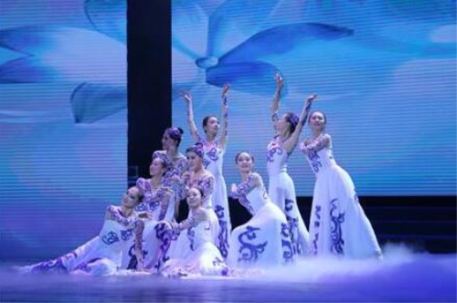 Shenyang awards honor contributions to arts