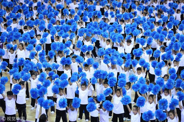 Shenyang children set world record in cheerleading