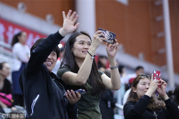Shenyang children set world record in cheerleading