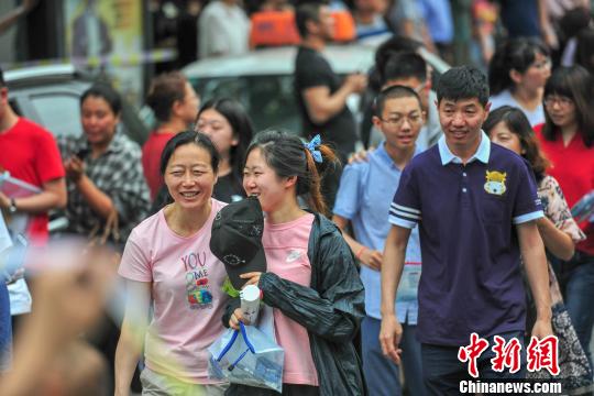 First day of <EM>gaokao</EM> in Shenyang