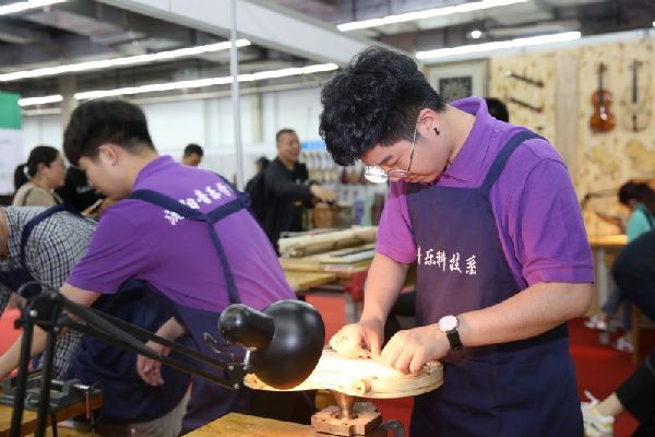 Musical instrument culture exhibition held in Shenyang