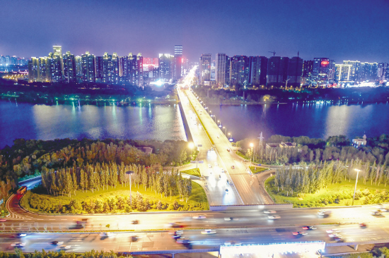 Stunning night views of bridges across Hunhe River in Shenyang