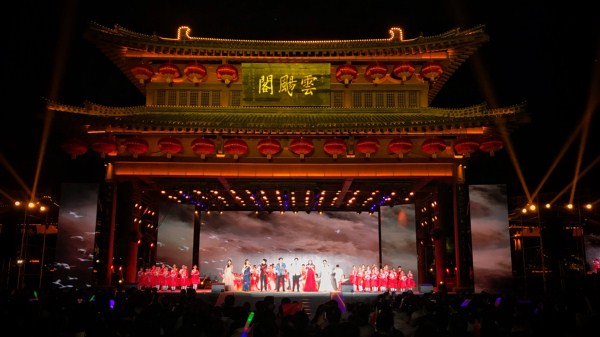 Liaoning students celebrate country’s 70th anniversary