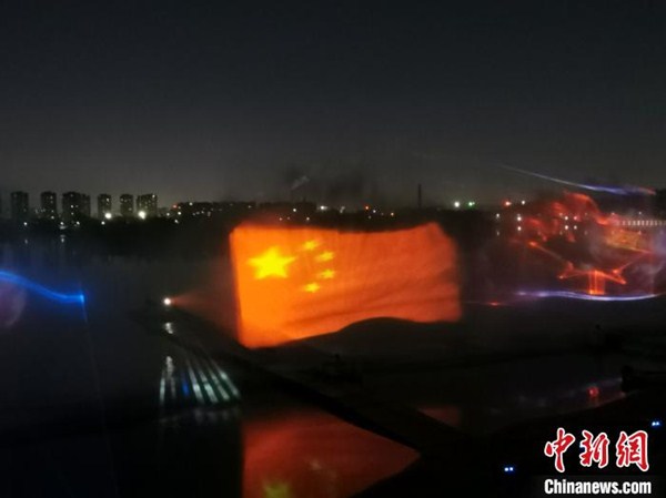 Water screen film festival delights Shenyang locals