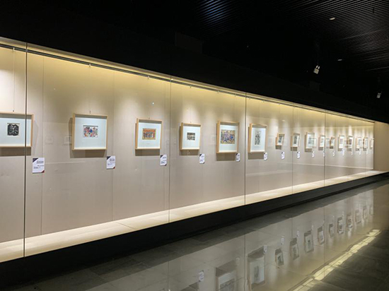 Shenyang prints exhibition tells revolutionary history