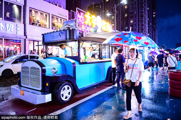 New 'car bazaar' revs up Shenyang's night economy