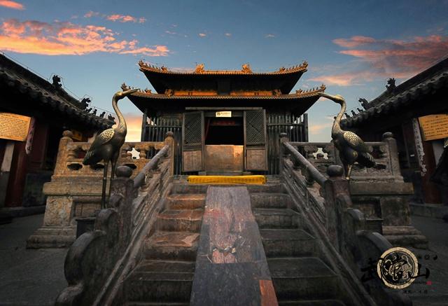 Wudang Golden Hall reinforces copper balustrades