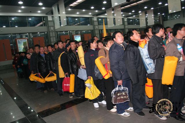 Largest pilgrim group comes to Wudang