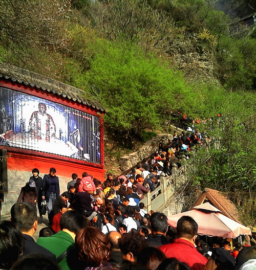 Wudang welcomes tourists for Taoist celebration