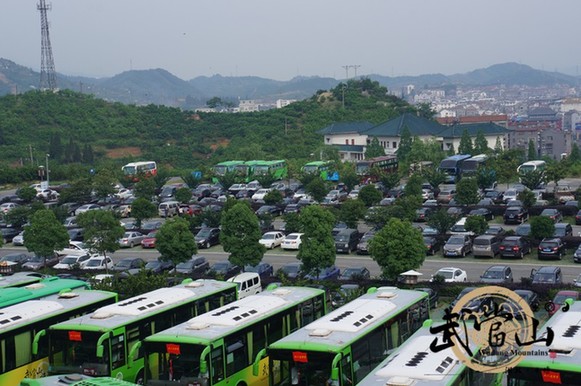 Wudang see crush of tourists over Labor Day