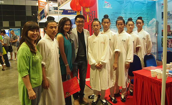 Wudang kung fu show debuts in Singapore