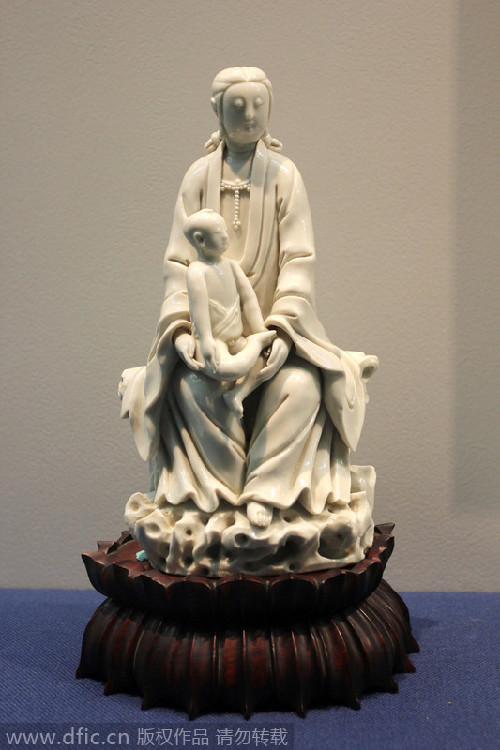 White porcelain from Dehua Kiln comes to Wuhan