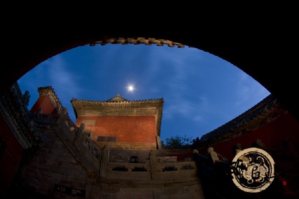 Mid-Autumn Day: Enjoy the moon on Wudang Mountains