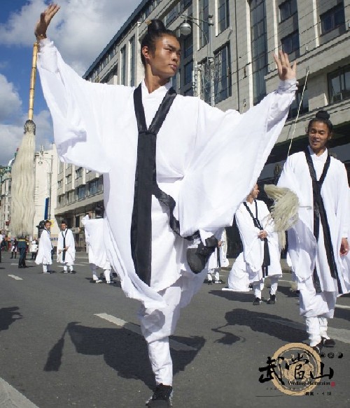 Wudang kung fu show highly commended in Moscow
