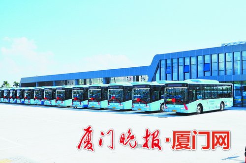 Over half Xiamen's buses to use new energy