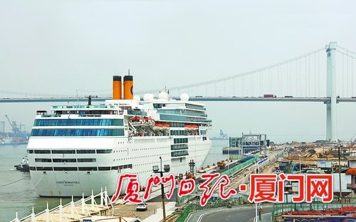 Xiamen home port available for world's largest liner