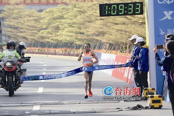 15,000 runners race in Xiamen (Haicang) Half Marathon