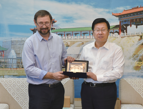 Russian university delegation visits Karamay