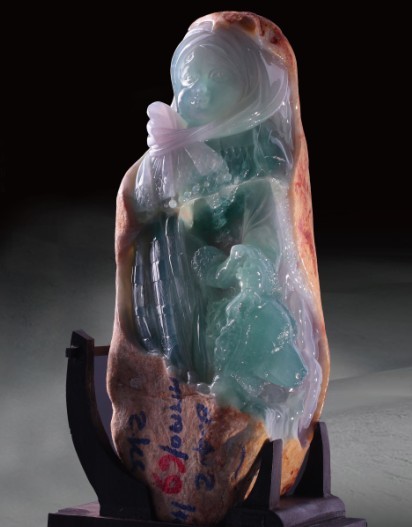 Jade displays from Yunnan jade carving exhibition to amaze visitors