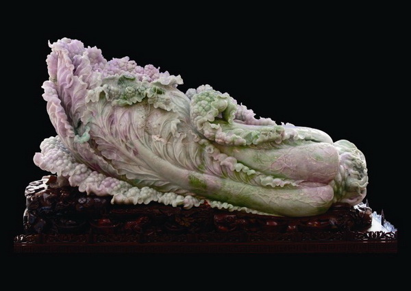 Jade displays from Yunnan jade carving exhibition to amaze visitors