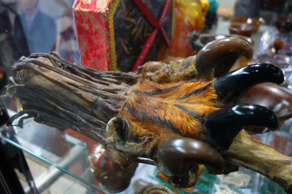 Handicraft works are highly welcomed at Yunnan Cultural Industry Expo