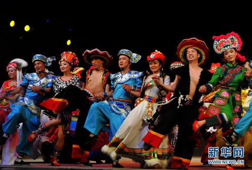 Yunnan performers get ready for Singapore