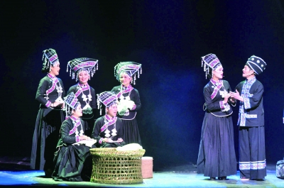 Zhuang ethnic group dance wins awards from province