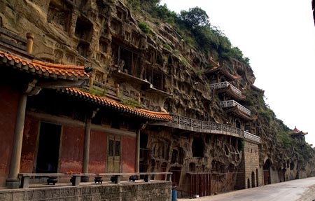 Scenery along the Chengdu-Kunming Railway