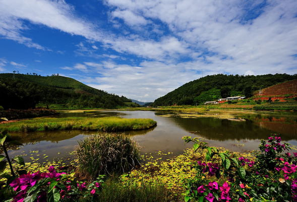 Scenes of breathtaking natural landscape in Pu’er