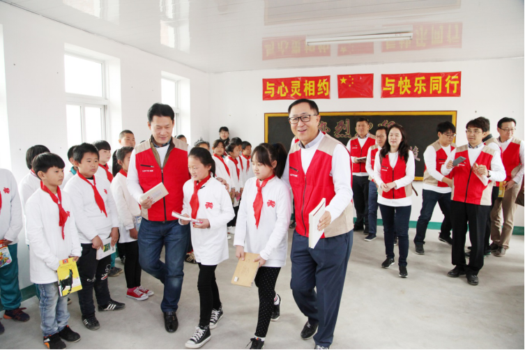 又两地乐天希望小学落成 “一社一校”及乐天奖学金助力教育事业