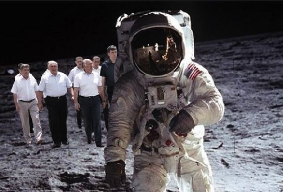 Officials sent to the moon<BR>俄官员'悬浮'遭恶搞(图)