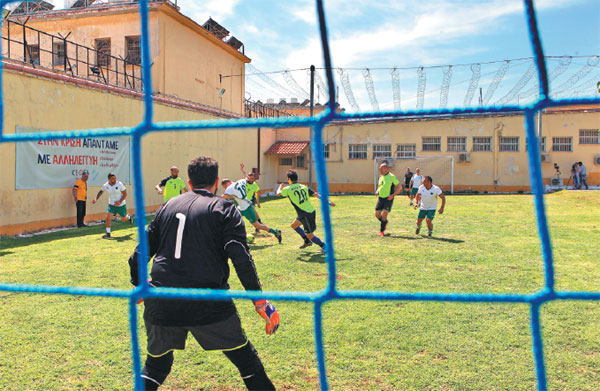 Greek prisoners kick their way to rehab