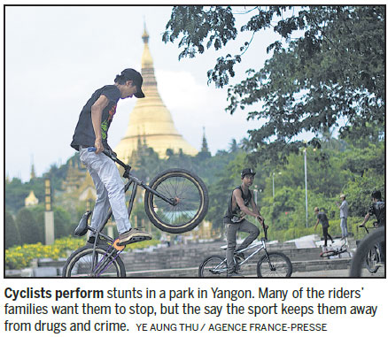 Myanmar stunt bikers dazzle on Yangon streets