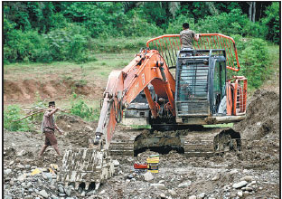 Risky gold rush: Indonesia tackles illegal mining