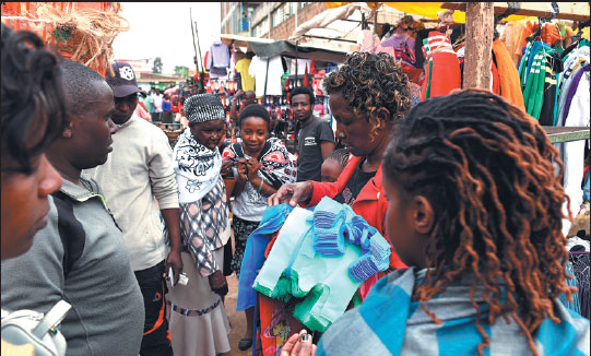 Retail outlets cash in on Kenya's plastic bags ban