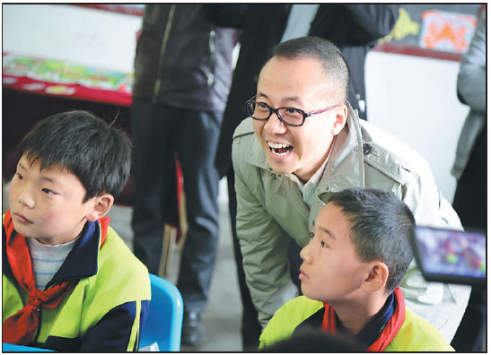 Hujiang offers courses to rural kids