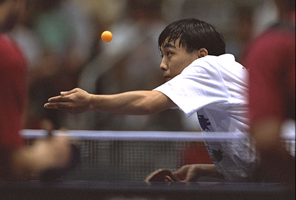 Liu Guoliang vs. Ma Long in mini table tennis! 