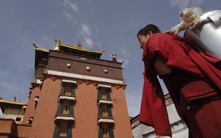 China spends much on Tibetan cultural protection