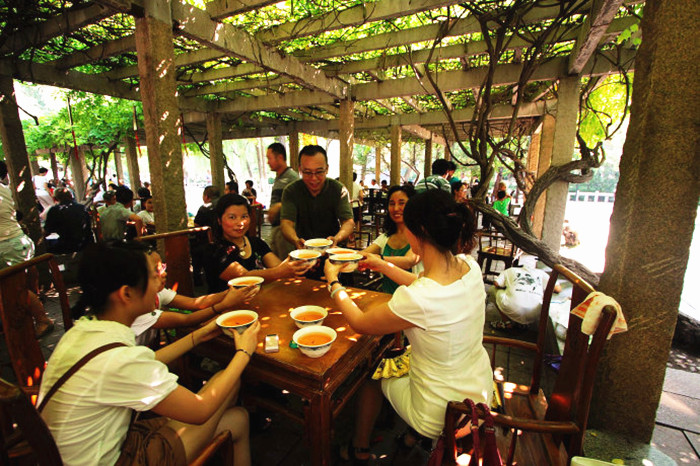 Jinan, a waterside city