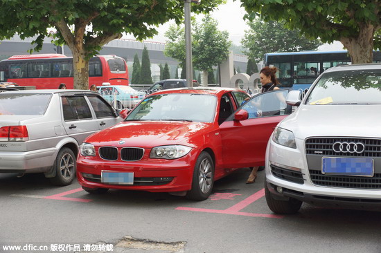 Are women-only parking lots necessary?