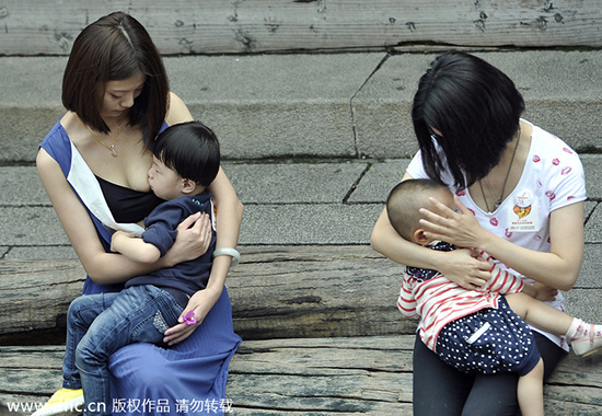 Is public breastfeeding appropriate?