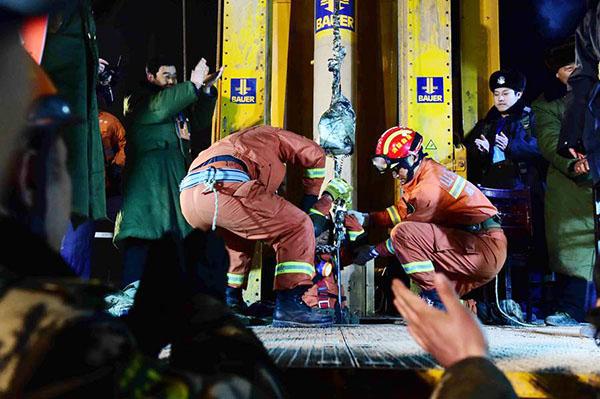 Mine rescue laudable but lessons to be learned
