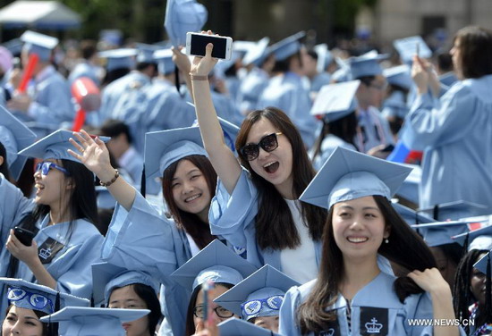 Why are Chinese students heading to the US?
