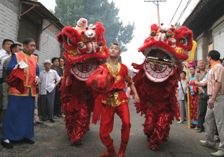 Traditional wedding ceremony in Beijing Xinhua Updated 20060625 1654