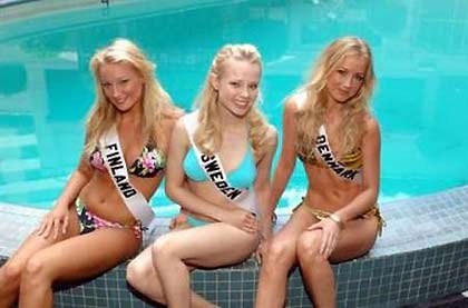 Miss Universe 2006 contestants (L-R) Ninni Laaksonen, Miss Finland 2006; Josephine Alhanko, Miss Sweden 2006; and Betina Faurbye, Miss Denmark 2006, pose at a hotel in Los Angeles, California, July 8, 2006. The Miss Universe pageant will be telecast to a worldwide audience from Los Angeles July 23. [Reuters]